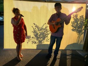 Lola & Neil Duo